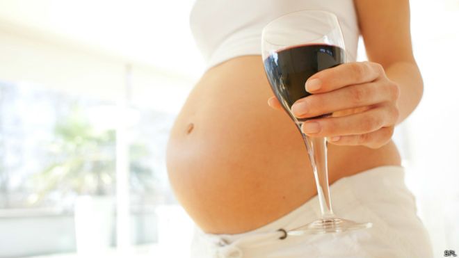 Алкоголь в первые недели беременности